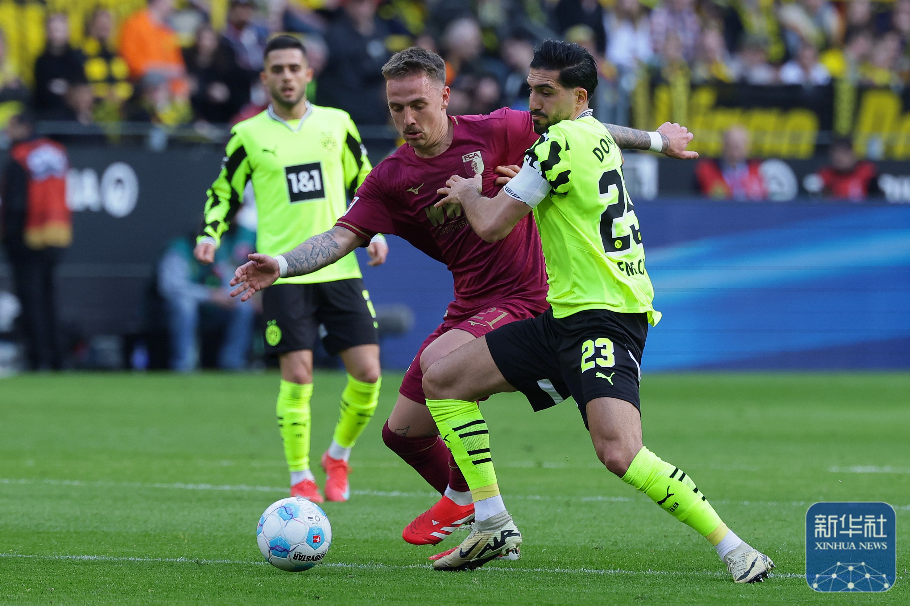 德甲：奥格斯堡1-0击败柏林赫塔，决定胜负的点球命中的简单介绍