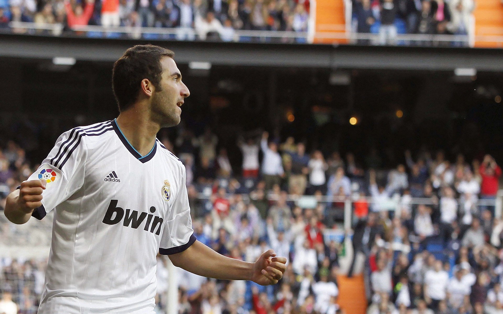 皇马遭遇三连败，积分榜排名继续下滑，皇马获胜